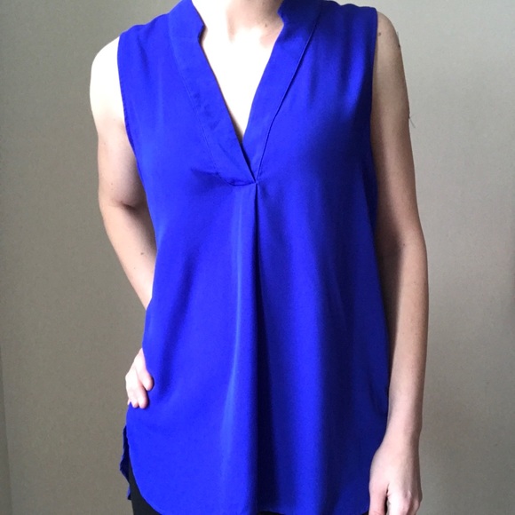 Banana Republic Tops - Banana Republic high-low top